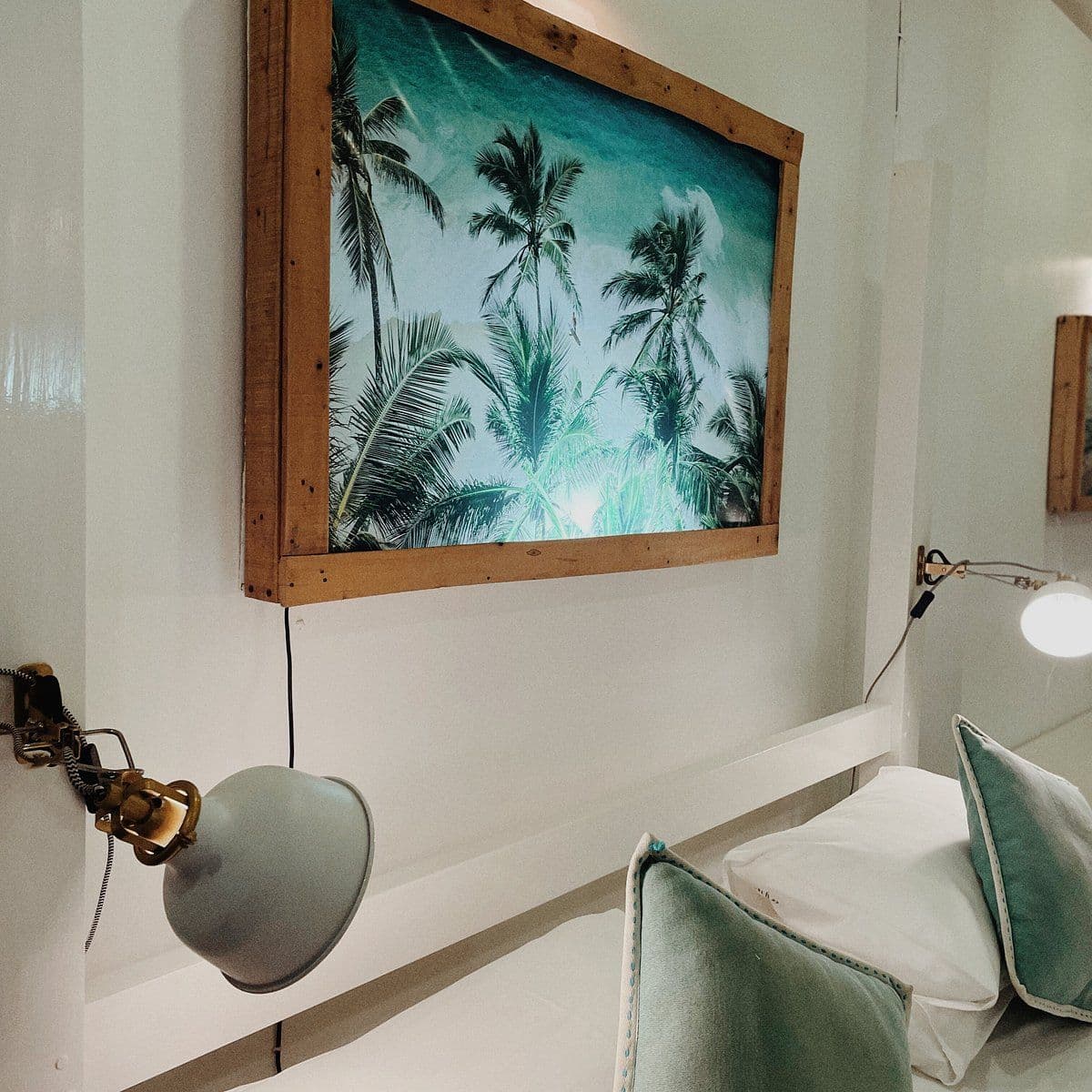 Ceylon Sliders: The Coastal Canvas